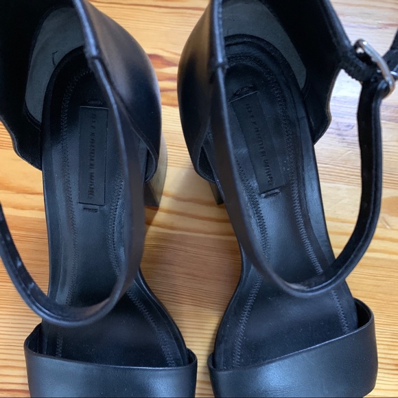 Alexander Wang Black Abby Sandals - Picture 6 of 10